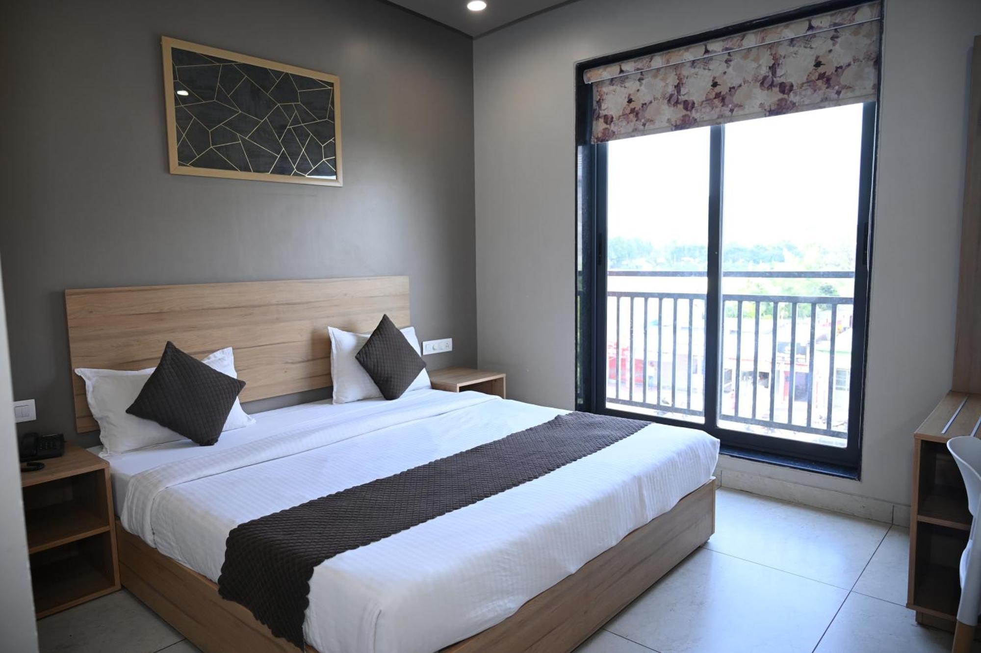Sheer Bliss Hotel Udaipur Luaran gambar